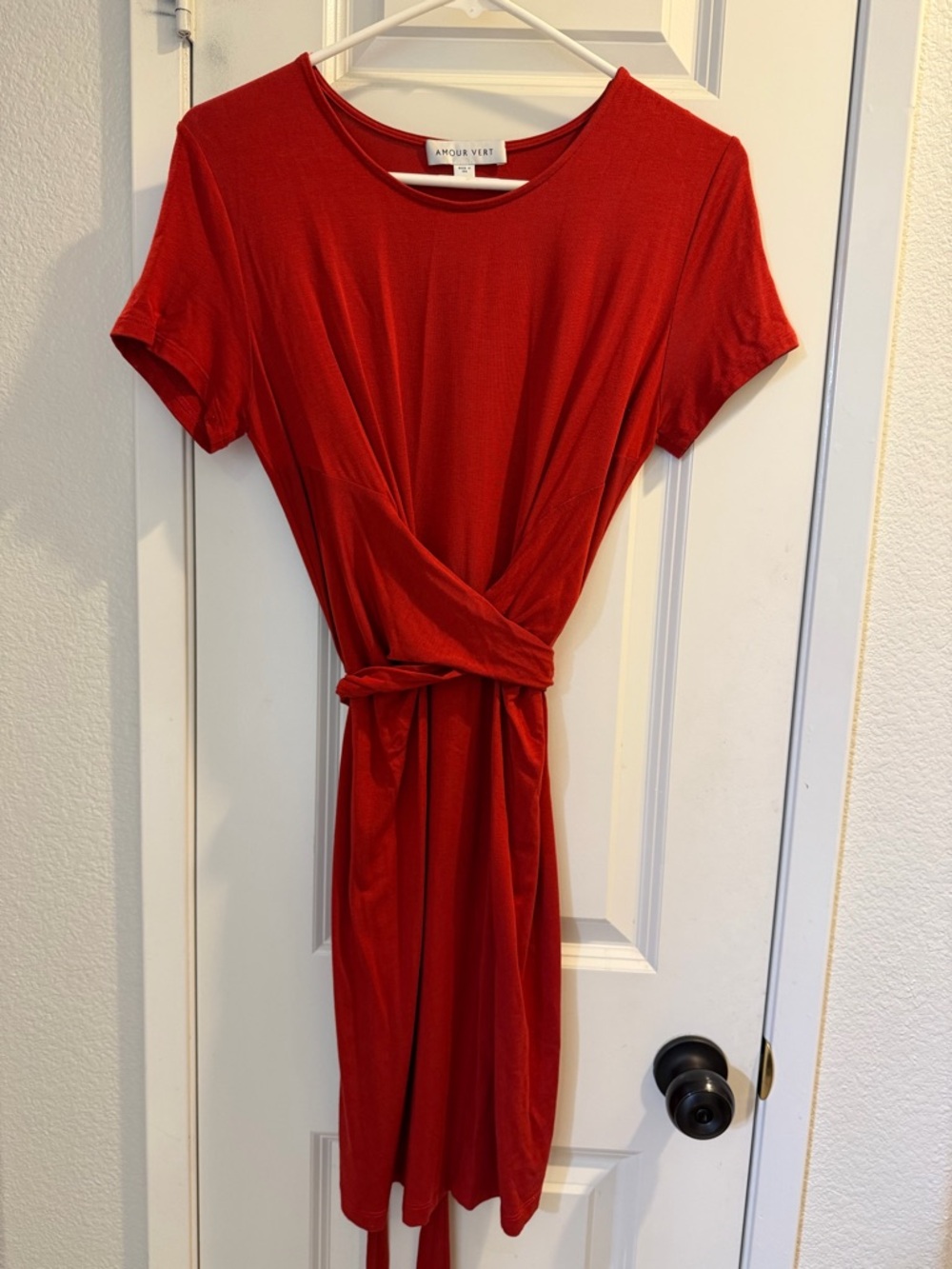 Amour Vert Vibrant Red Short Sleeve Midi Wrap Dress